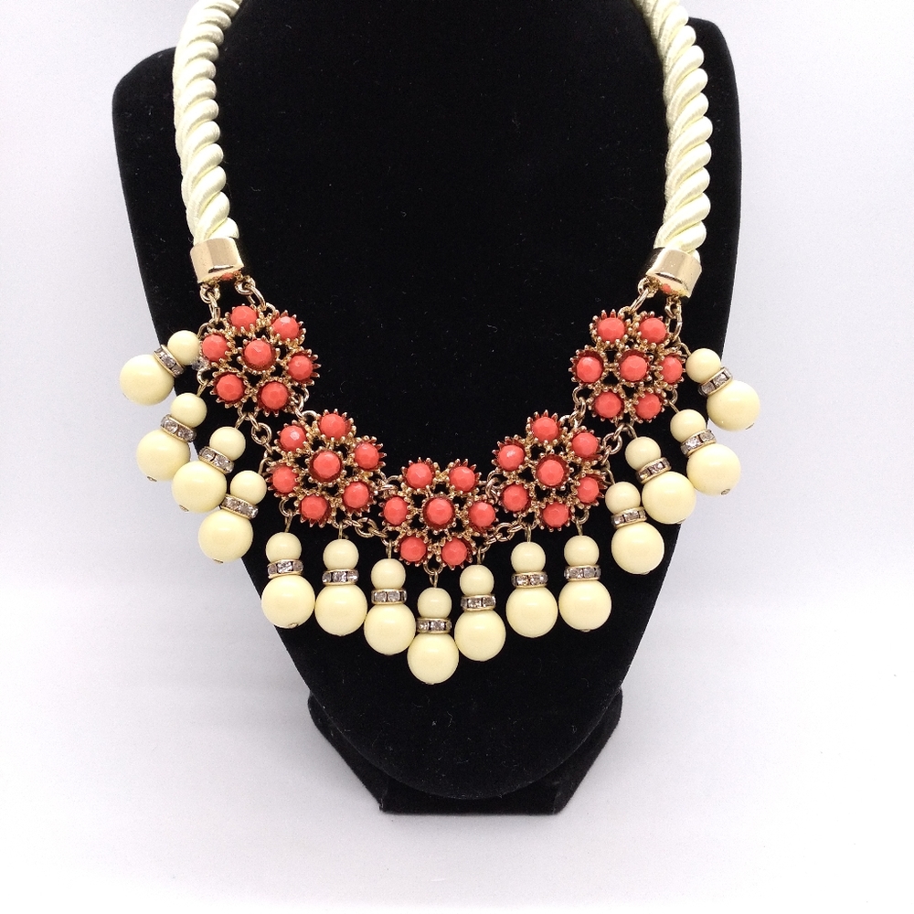 Banana Republic statement necklace